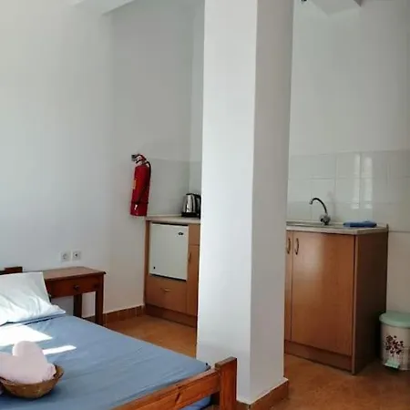 Rodon Vromolithos In Spilia Leros Апартаменты *