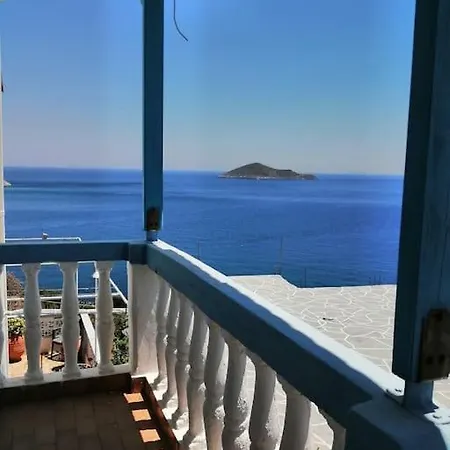 Апартаменты Rodon Vromolithos In Spilia Leros Panteli